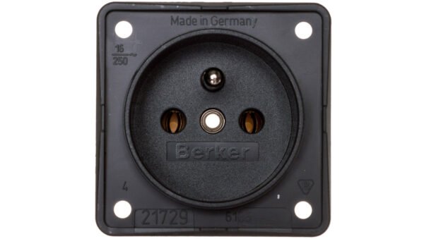 4818e527579bf82530a9928667213923.jpg 1dc8e923bc112fc88f32d32b12021d5e