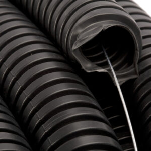 833b65300b6dacd679f525eb6c01f93e