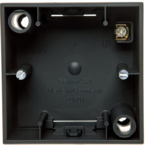 b9e95346d61f21bab2f7a4580135338e