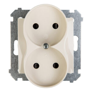 f92d3e68baf3c96ea061cdd5ef81c8c3